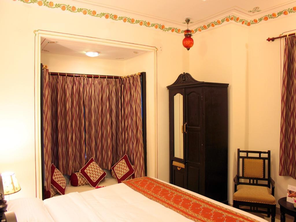 Hotel Mahima Palace Udaipur Luaran gambar