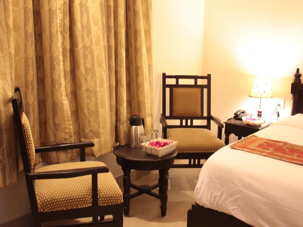 Hotel Mahima Palace Udaipur Luaran gambar