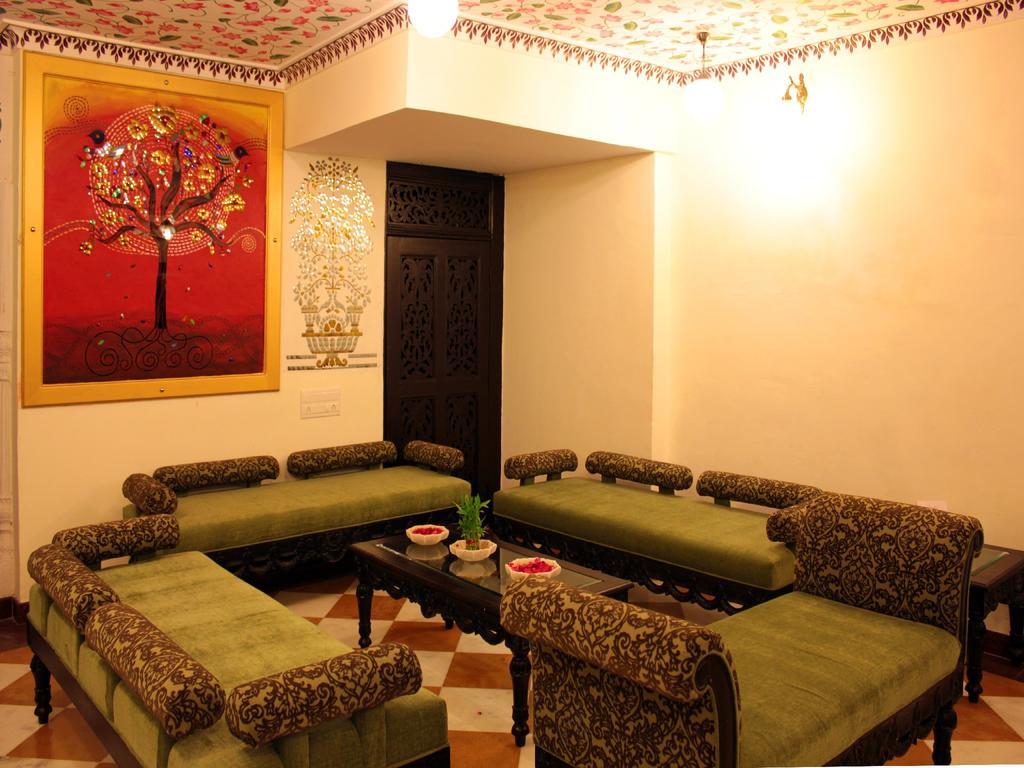 Hotel Mahima Palace Udaipur Luaran gambar